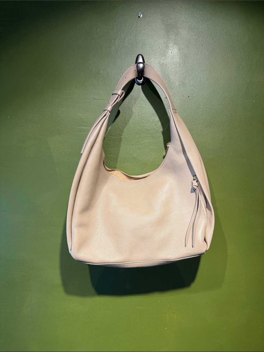 Tote Le Monde Barcelona Bag - Beige Leather Hobo Bag - Women's Shoulder Tote